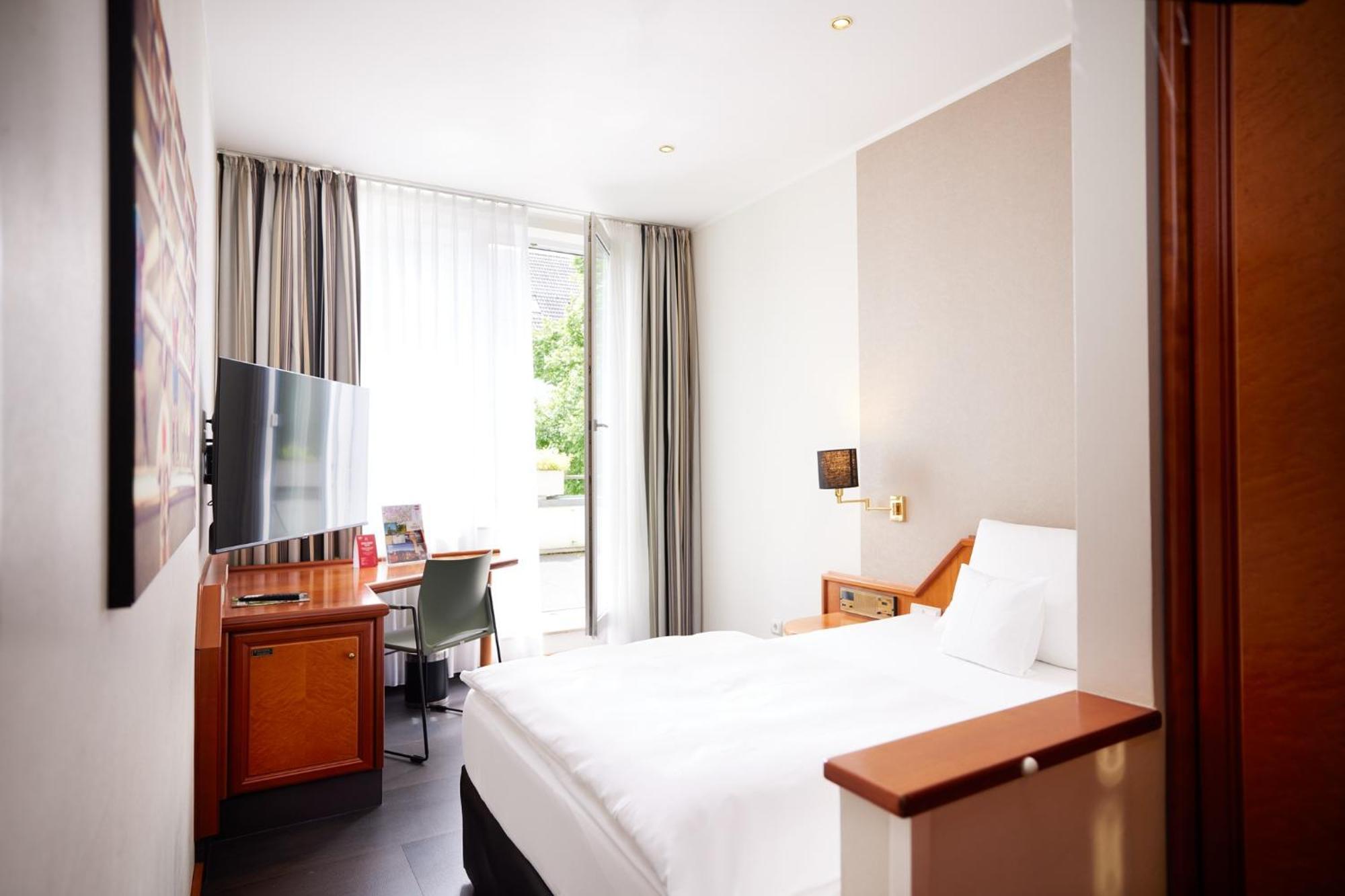 Kochs Stadthotel Olpe bei Meschede Екстериор снимка